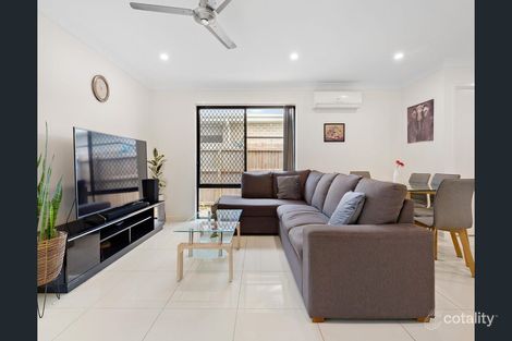 Property photo of 19 Niels Crescent Park Ridge QLD 4125