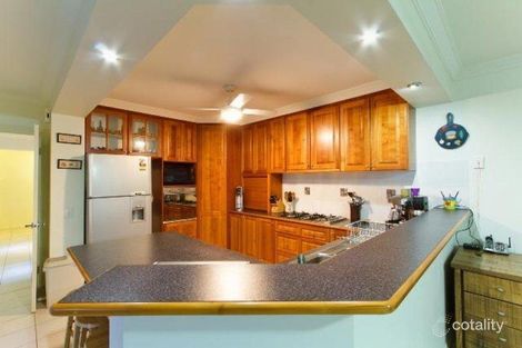 Property photo of 18 Parkfield Drive Wodonga VIC 3690