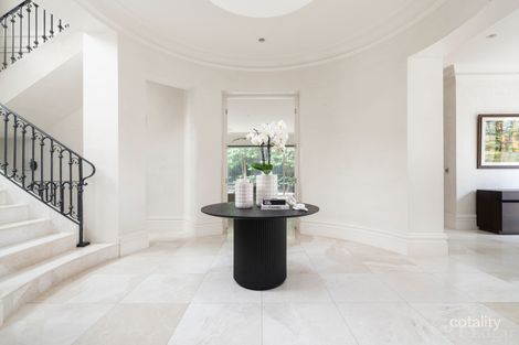 Property photo of 8 Maxwell Court Toorak VIC 3142