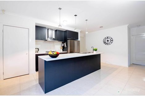 Property photo of 21 Ventasso Street Clyde North VIC 3978