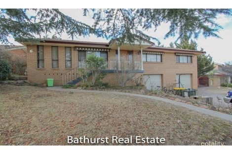 Property photo of 27 Kabbera Boulevard Kelso NSW 2795