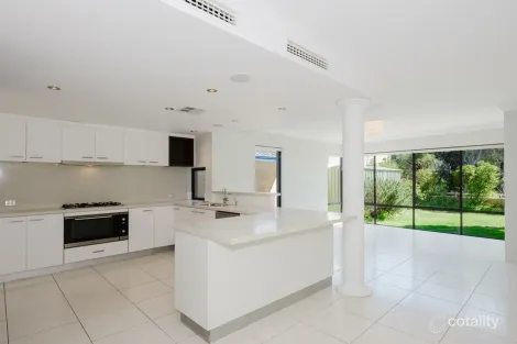 Property photo of 22 Caddadup Retreat Dawesville WA 6211