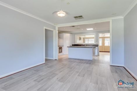 Property photo of 17 Devereux Street Armadale WA 6112