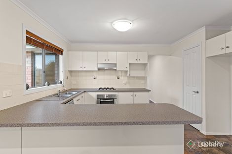 Property photo of 10 Huntly Court Langwarrin VIC 3910