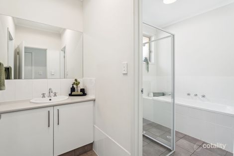 Property photo of 36 Clearview Crescent Clearview SA 5085