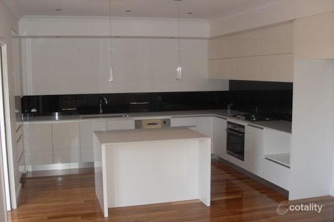 Property photo of 1/28 Buchanan Road Berwick VIC 3806