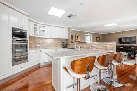 Property photo of 11 Chardonay Place Queanbeyan West NSW 2620