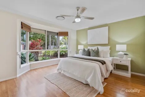 Property photo of 5 Kleber Place Meadowbrook QLD 4131