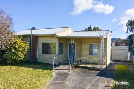 Property photo of 8 Buttress Place Bowenfels NSW 2790