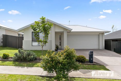 15 Augusta Cl, Heddon Greta, NSW 2321