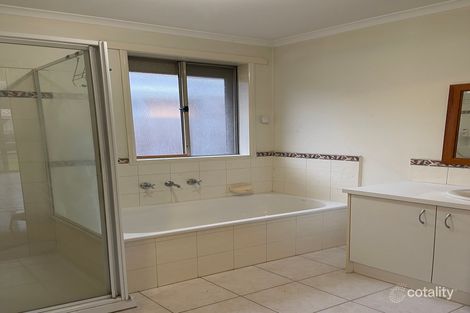 Property photo of 9 Olive Road Hampton Park VIC 3976