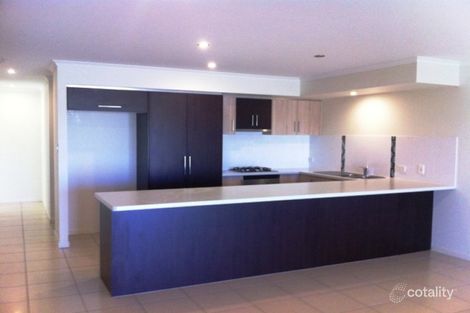Property photo of 2/5 Newman Drive Emerald QLD 4720