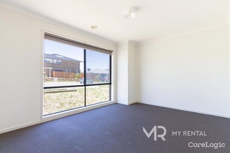 Property photo of 63 Como Parade Clyde North VIC 3978