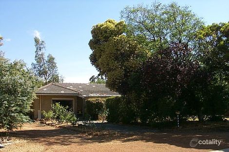 19 Wyuna Cres, Lesmurdie, WA 6076