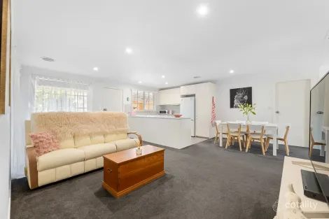 Property photo of 4/11 Eric Fenning Drive Surf Beach NSW 2536