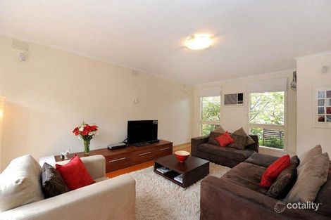 Property photo of 28 Eastleigh Drive Glen Waverley VIC 3150