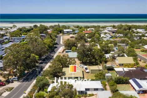 Property photo of 41 Chieftain Crescent Dunsborough WA 6281