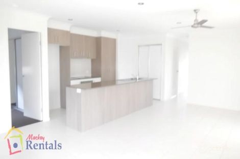 Property photo of 65 Chenoweth Drive Blacks Beach QLD 4740