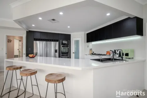 Property photo of 1 Kyby Place Carramar WA 6031