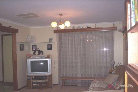 Property photo of 8 Holroyd Court Morphett Vale SA 5162