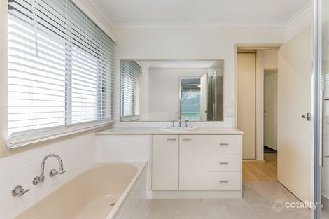 Property photo of 2/26 Annabell Court Spring Gully VIC 3550