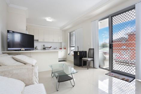 Property photo of 9/39 Shadforth Street Wiley Park NSW 2195