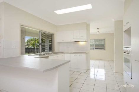 Property photo of 5 Grimes Close Kanimbla QLD 4870