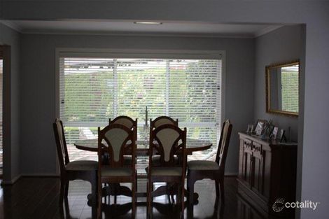 Property photo of 2 Hensley Court Endeavour Hills VIC 3802