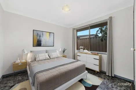 Property photo of 8 Shearer Place Roxburgh Park VIC 3064