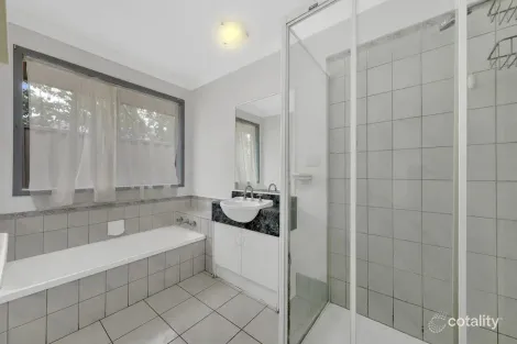 Property photo of 8 Shearer Place Roxburgh Park VIC 3064