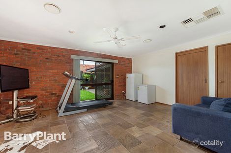 Property photo of 4 McShane Drive Kealba VIC 3021
