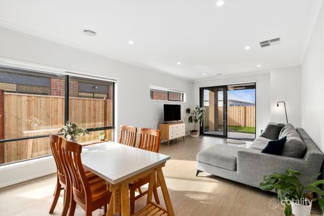 Property photo of 32 Cornflower Way Mount Duneed VIC 3217