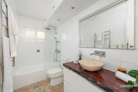 Property photo of 2/83 Pacific Parade Dee Why NSW 2099