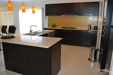 Property photo of 43 Downing Square Pakenham VIC 3810