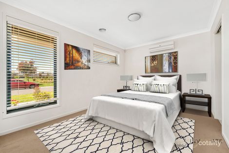 Property photo of 50 Mirka Way Point Cook VIC 3030