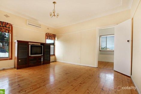 Property photo of 174 Lake Avenue Cringila NSW 2502