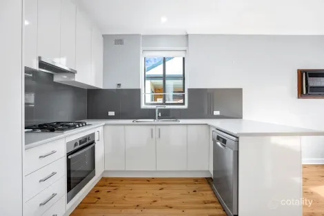 Property photo of 10 Lancaster Avenue Valley View SA 5093