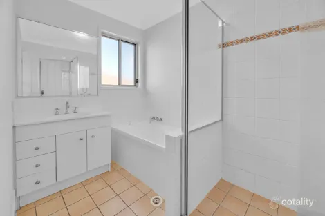 Property photo of 17/8A Clydesdale Drive Upper Coomera QLD 4209