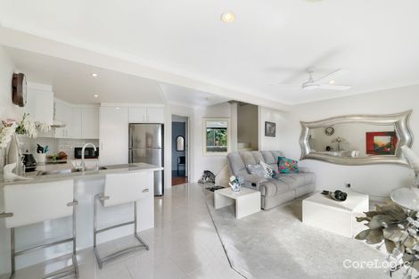 Property photo of 2/38 Abalone Avenue Paradise Point QLD 4216