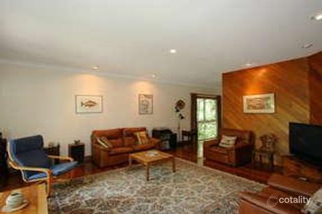 Property photo of 32 Fifth Avenue St Lucia QLD 4067