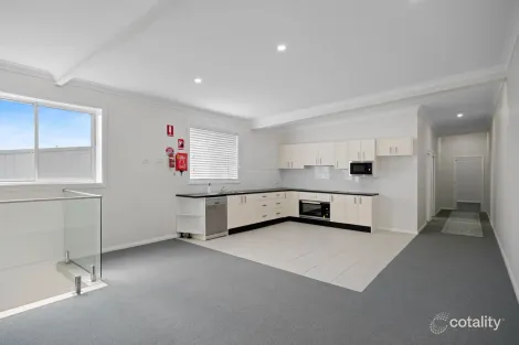 Property photo of 17 Cummins Close Brisbane Grove NSW 2580