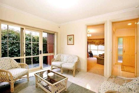 Property photo of 1/13 Irymple Avenue Kew East VIC 3102