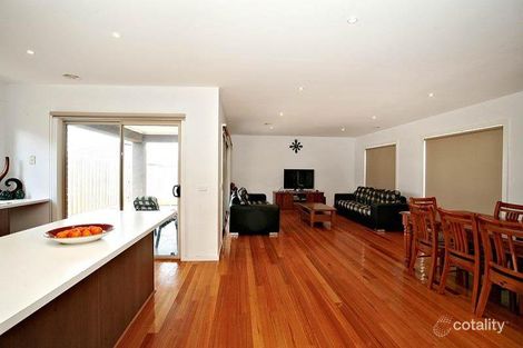 Property photo of 21 Lambert Court Taylors Hill VIC 3037