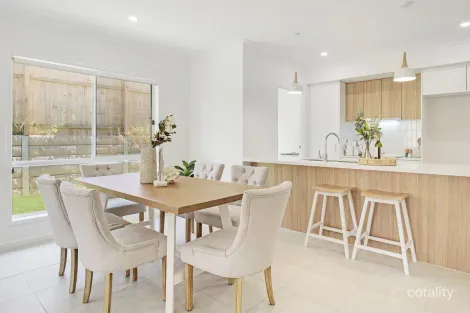 Property photo of 58 Redcomb Drive Park Ridge QLD 4125