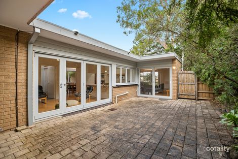Property photo of 33 Folkstone Crescent Ferntree Gully VIC 3156