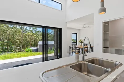 Property photo of 64 Golden Valley Place Valdora QLD 4561