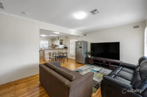 Property photo of 17 Lamorna Parade Parafield Gardens SA 5107