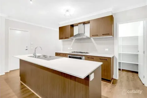 Property photo of 35 Moonlight Way Mickleham VIC 3064