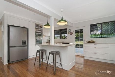 Property photo of 34 Wootton Crescent Springwood QLD 4127