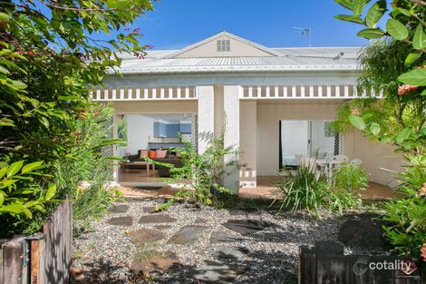 Property photo of 24 Warren Street Palm Cove QLD 4879